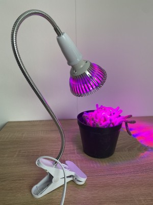 PROFI LED GROW lampa na všetky rastliny (E27) 7W 