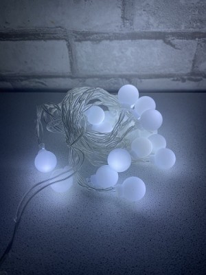LED svetelná reťaz 2.8 m, 3x AA batéria, studená biela - guličky 